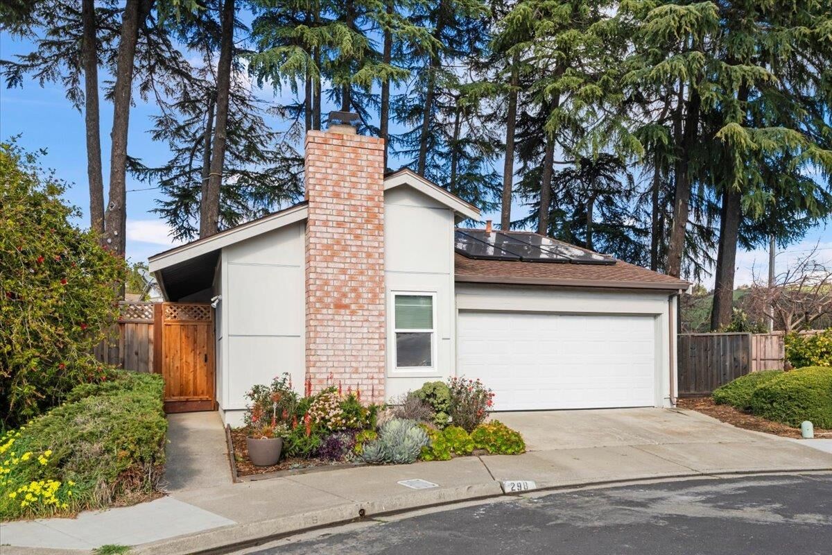 Property Photo:  298 Edwin Way  CA 94544 
