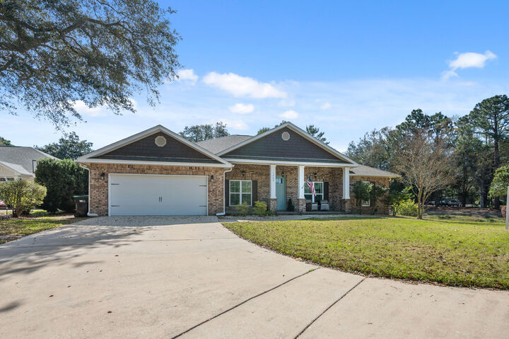 Property Photo:  1569 Lakeside Drive  FL 32578 