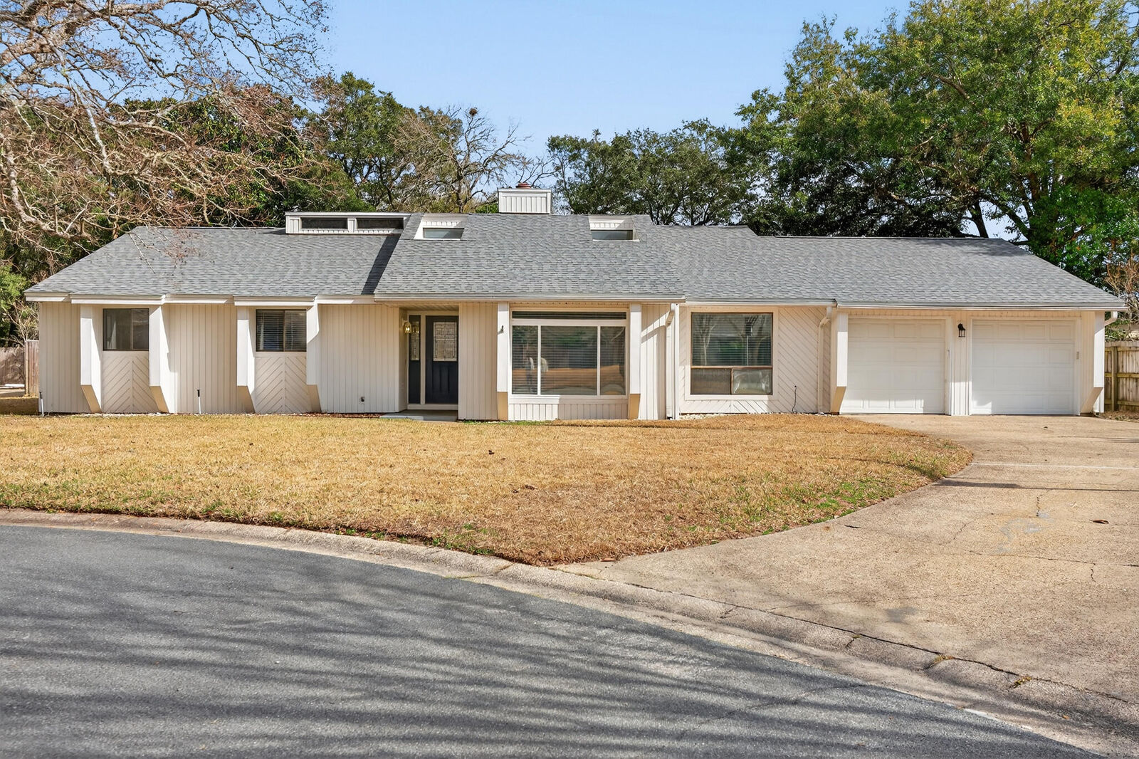 Property Photo:  4 Palm Springs Court  FL 32579 