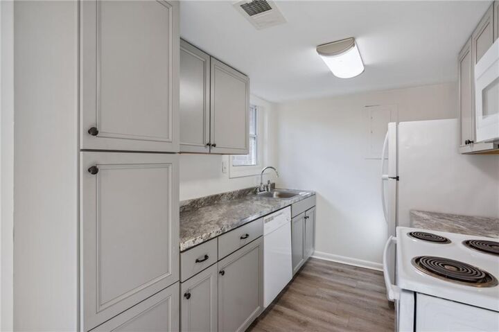 Property Photo:  1150 Rankin Street 4N  GA 30083 