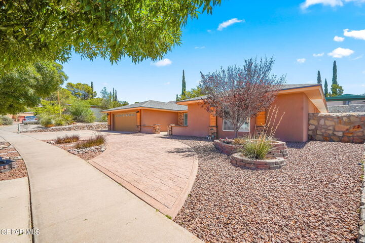 Property Photo:  6504 La Cadena Drive  TX 79912 