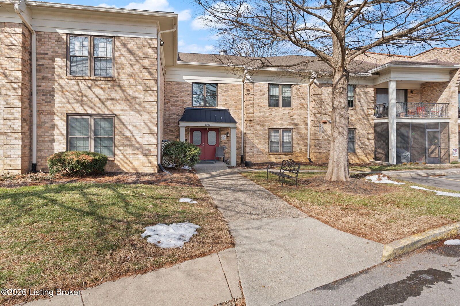 Property Photo: 1800 Manor House Dr 109 KY 40220
