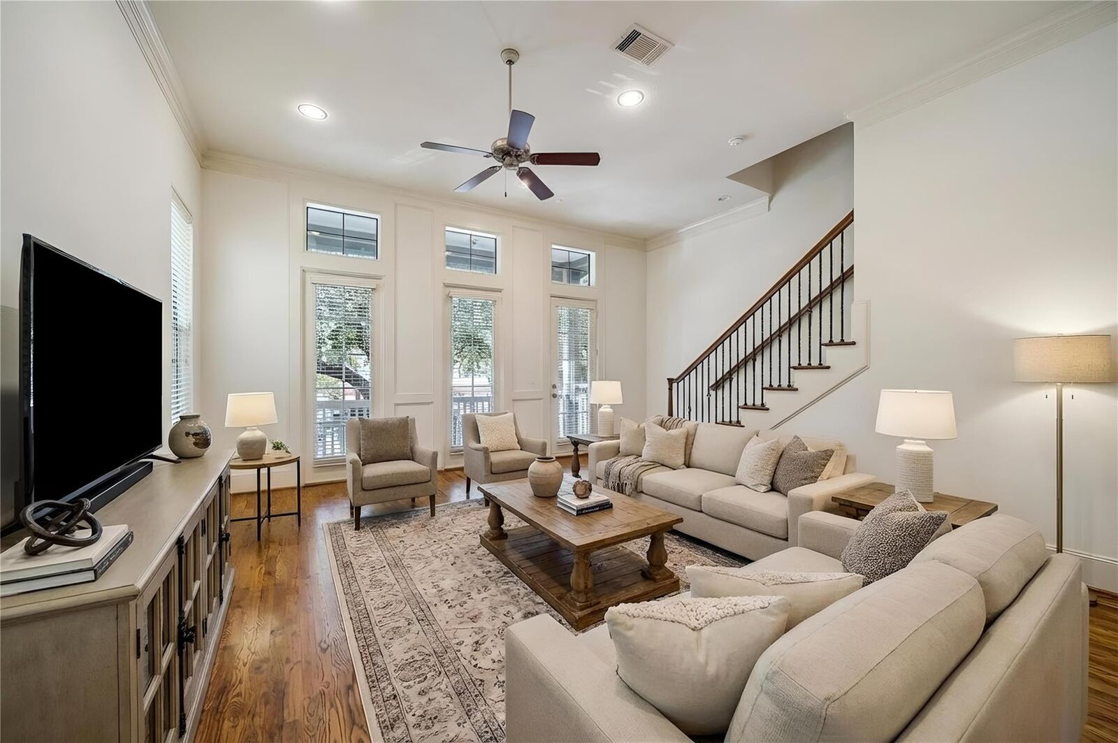 Property Photo:  6614 Toledo Street  TX 77008 