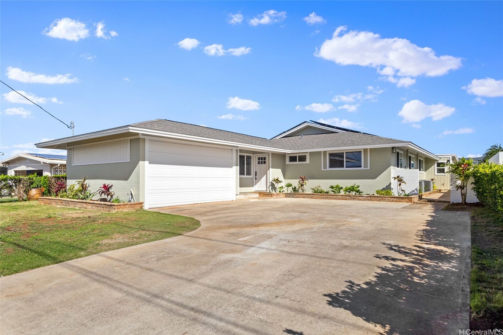 Property Photo:  4560 Ukali Street  HI 96818 