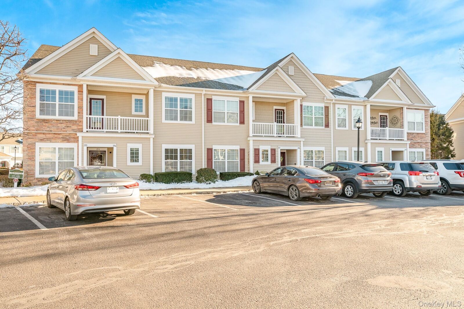 Property Photo:  196 Somerset Drive  NY 11758 