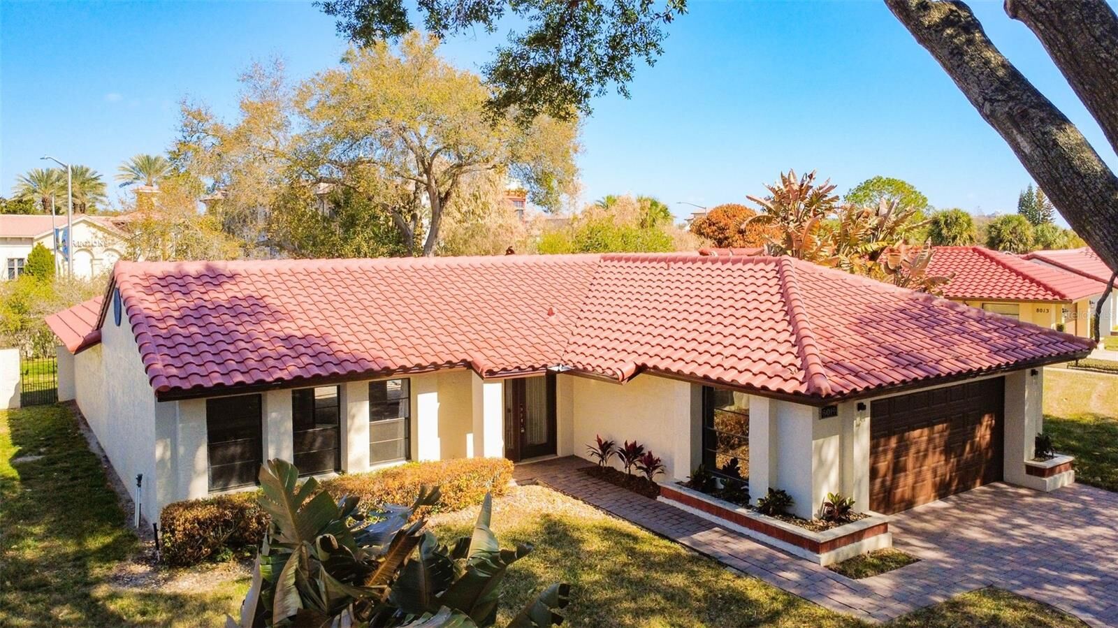 Property Photo: 8019 N Madeira Court FL 32836