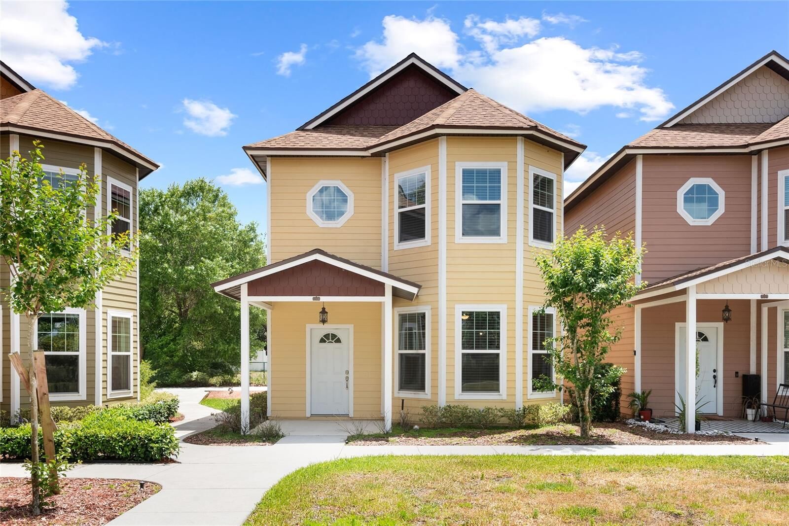 Property Photo:  537 Sunbranch Lane  FL 32707 