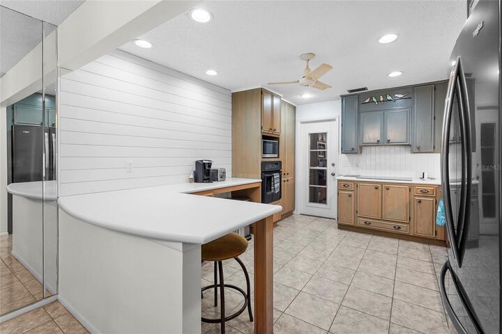 Property Photo: 5524 Palm Aire Drive 5524 FL 34243