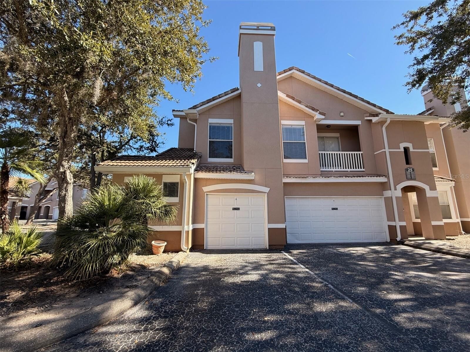 Property Photo:  18105 Villa Creek Drive  FL 33647 