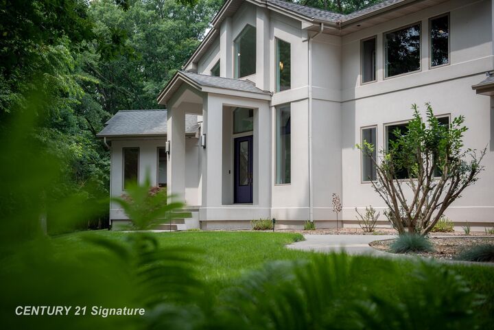 Property Photo:  2627 N Odyssey Lane  MI 48642 