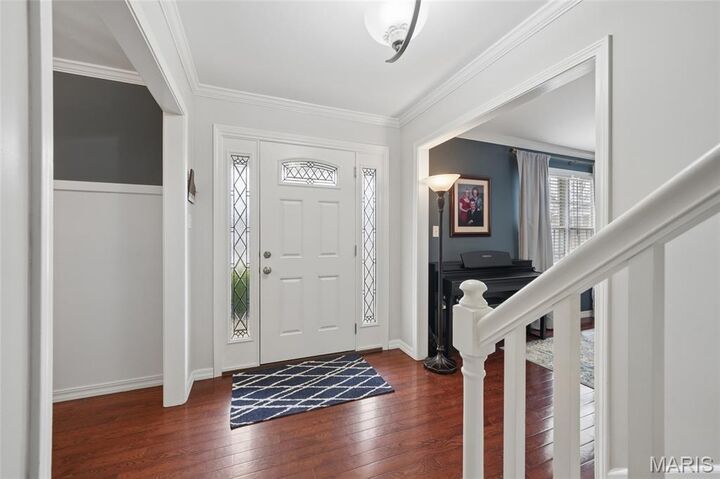 Property Photo:  713 Village Wood Court  MO 63021 