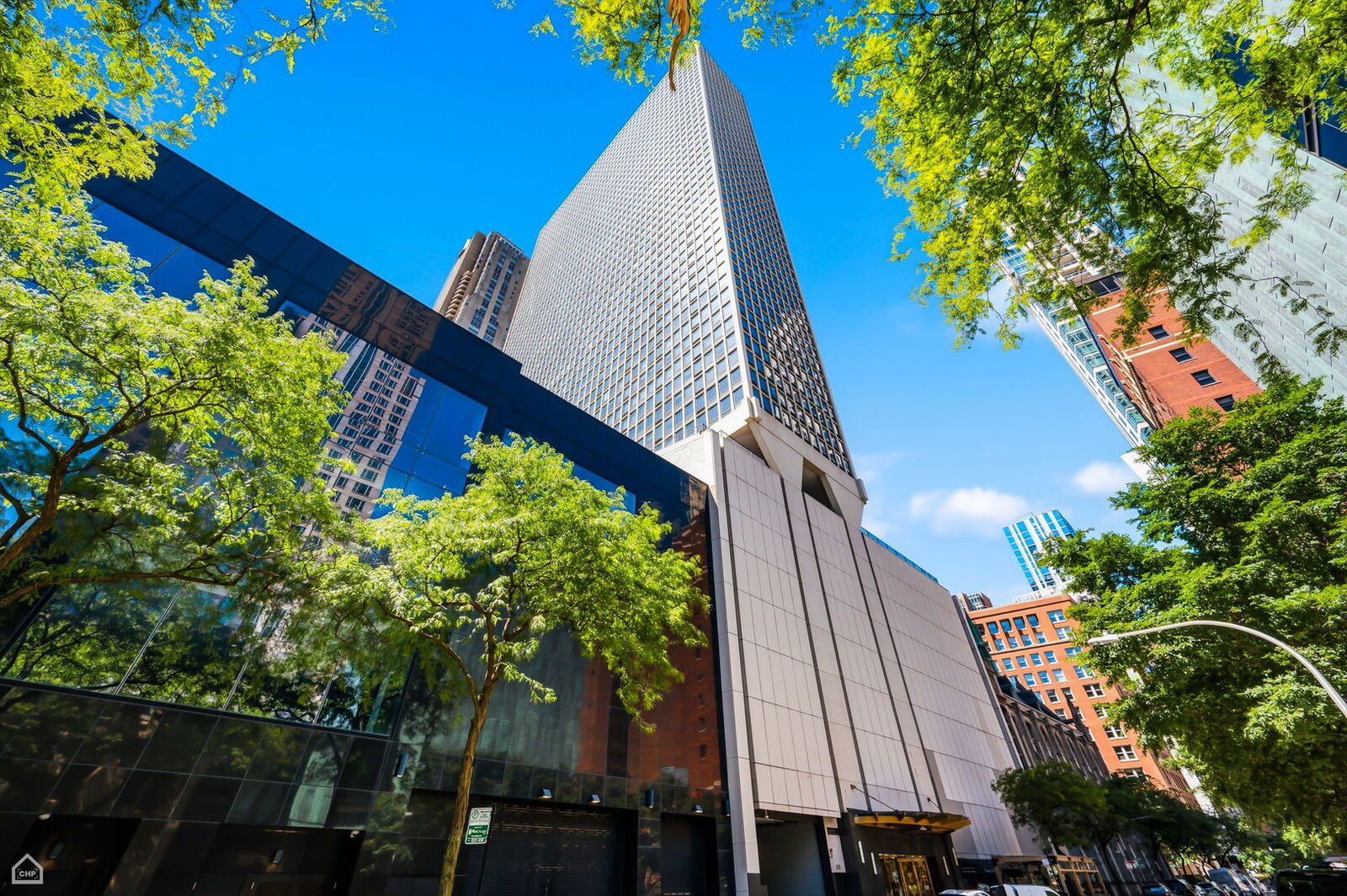 Property Photo:  111 E Chestnut Street 21F  IL 60611 