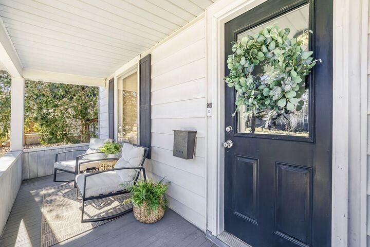 Property Photo: 1219 Elm Street IL 60174