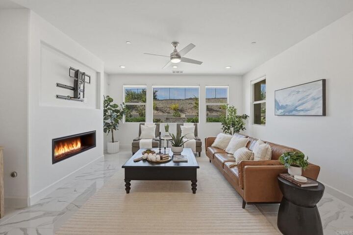 Property Photo:  911 Lindbergh  CA 92069 