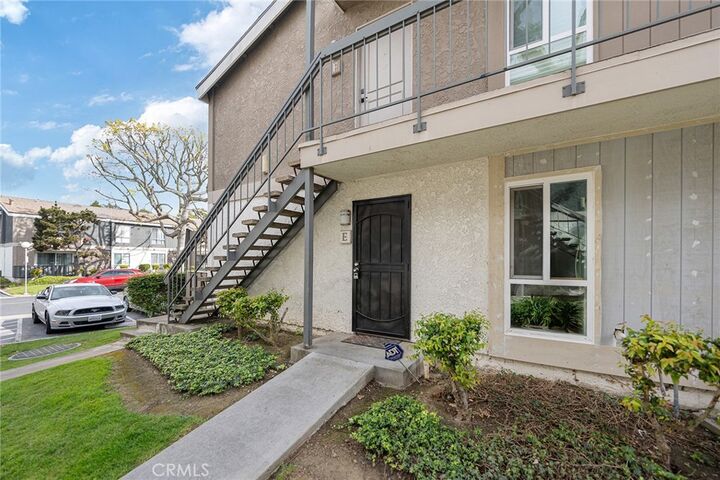 Property Photo:  2845 S Fairview  CA 92704 