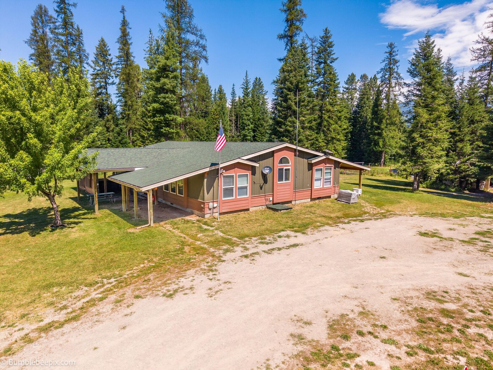 Property Photo: 263 Fourspots Rd WA 99119