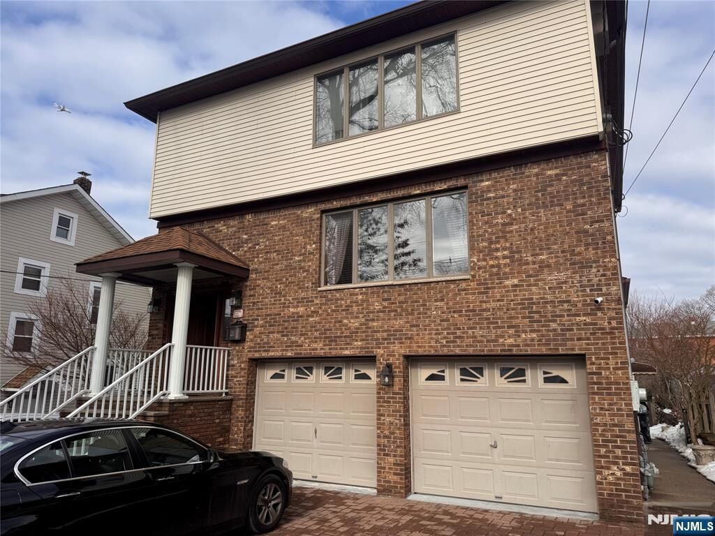 Property Photo:  567 Kingsland Avenue 1  NJ 07071 