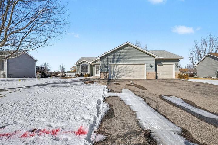 Property Photo: 920 Sunrise Lane MN 56011