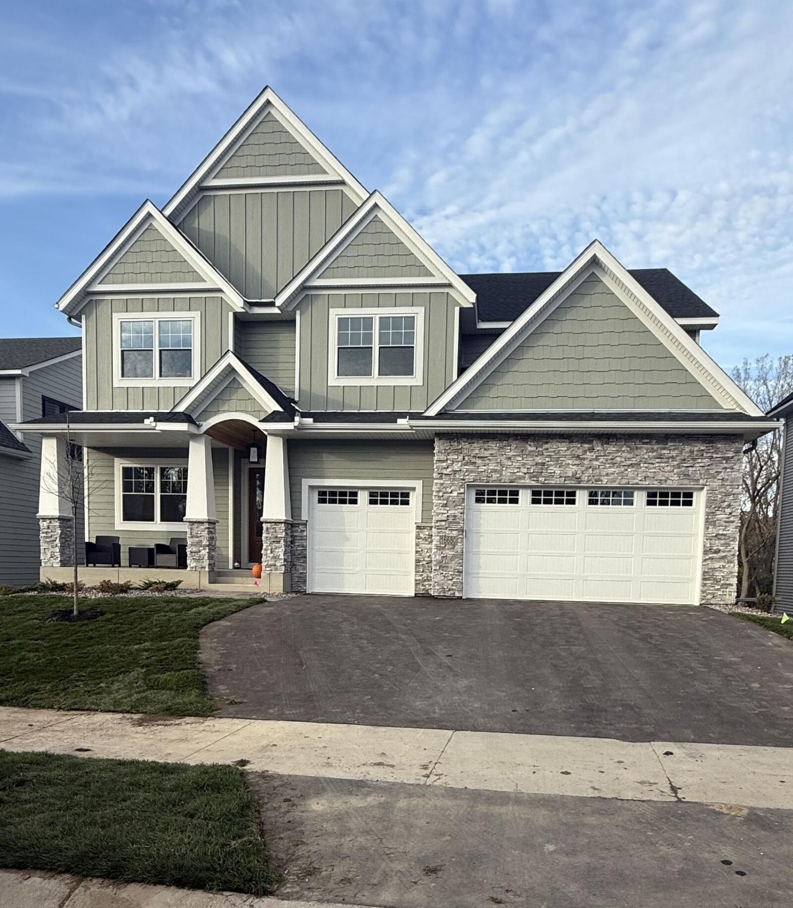Property Photo:  16680 S Manor Road  MN 55346 