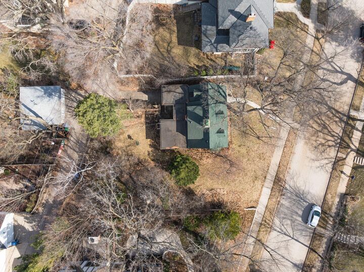 Property Photo:  2740 Thomas Avenue S  MN 55416 