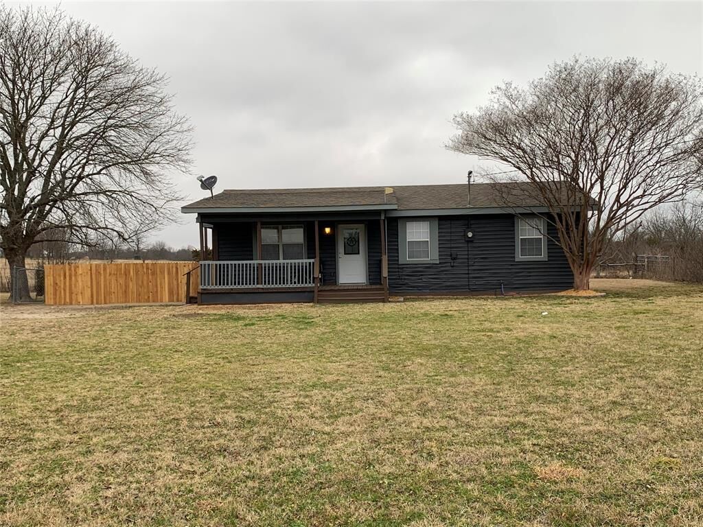 Property Photo:  2082 Fm 1566  TX 75496 