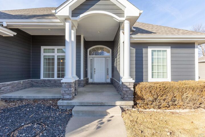Property Photo:  489 Bluestem Trl  SD 57049 