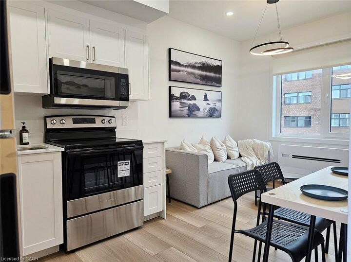 Property Photo:  268 Oakdale Avenue  ON L2P 2K4 