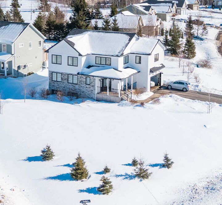 Property Photo: 35 Tuckers Way PE C1B 3X5