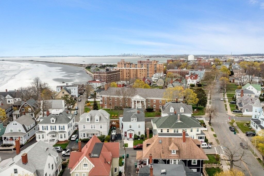 Property Photo:  3 Grosvenor Park 2  MA 01902 