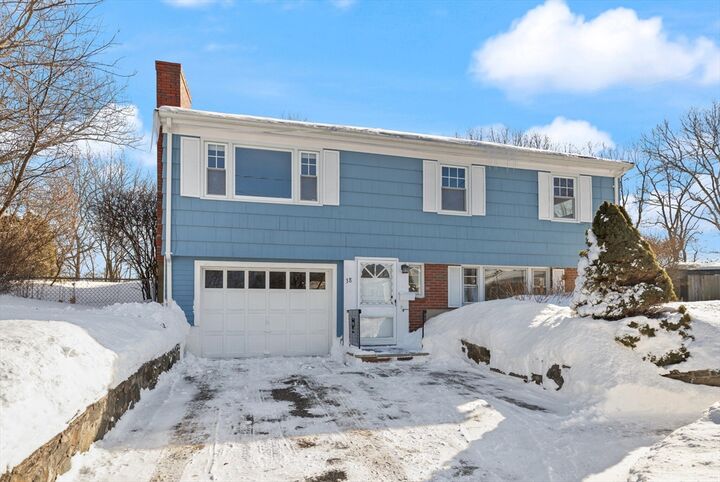 Property Photo:  38 Ledgemont Lane  MA 01904 