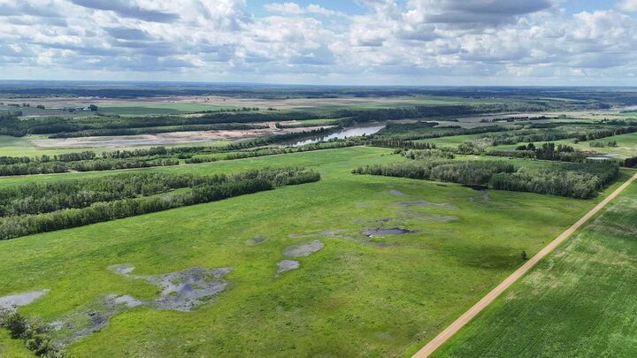 Property Photo: Victoria Trail AB T0A 3C0