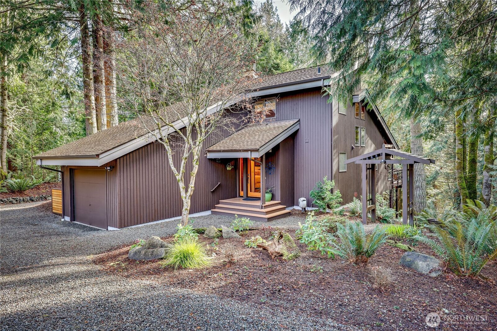 Property Photo: 121 Machias Loop WA 98365