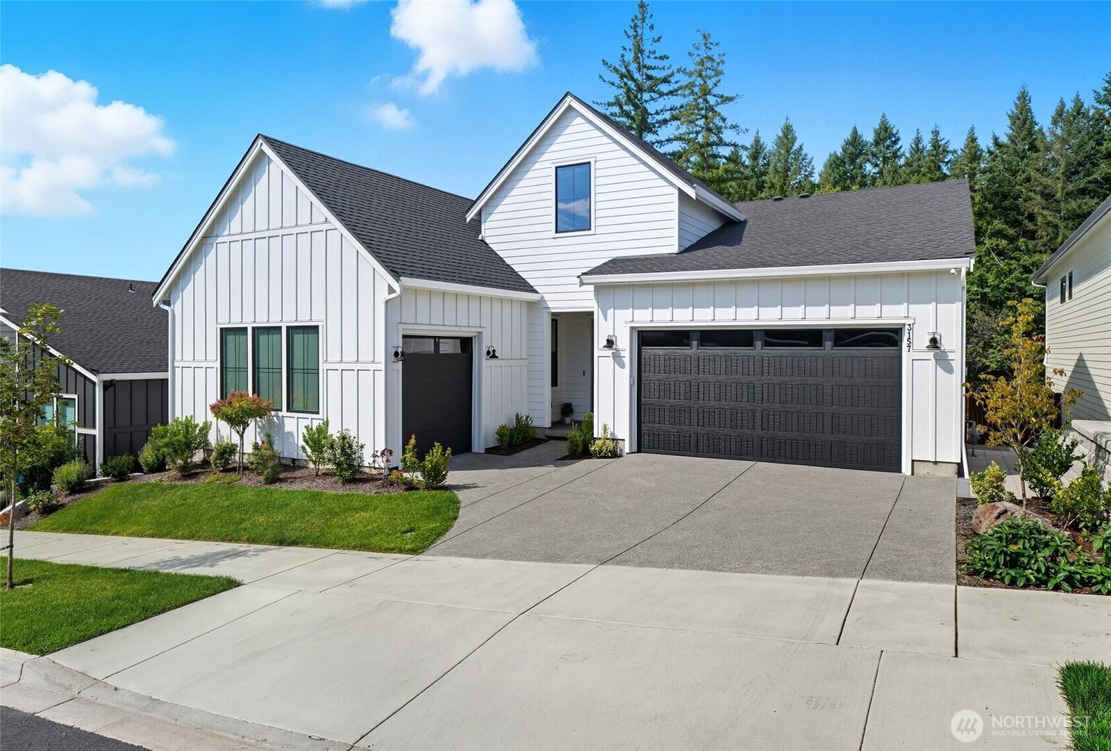 Property Photo:  3157 N 50th Avenue  WA 98607 