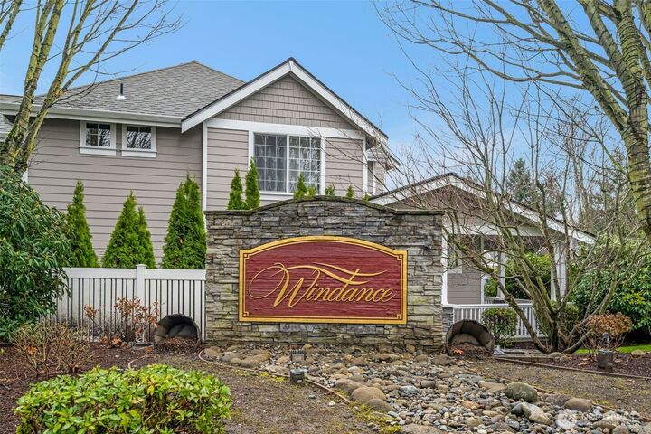 Property Photo:  4222  40 Avenue NE  WA 98422 