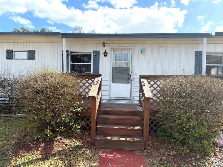 Property Photo:  10315 E Pike Drive  FL 34450 