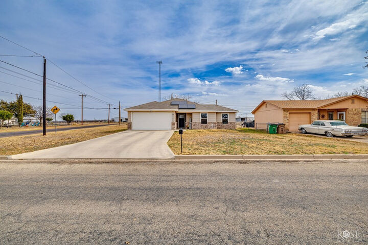 Property Photo: 46 Goodfellow Avenue TX 76905