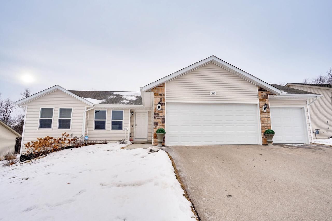 Property Photo: 3221 Emerald Drive WI 53546