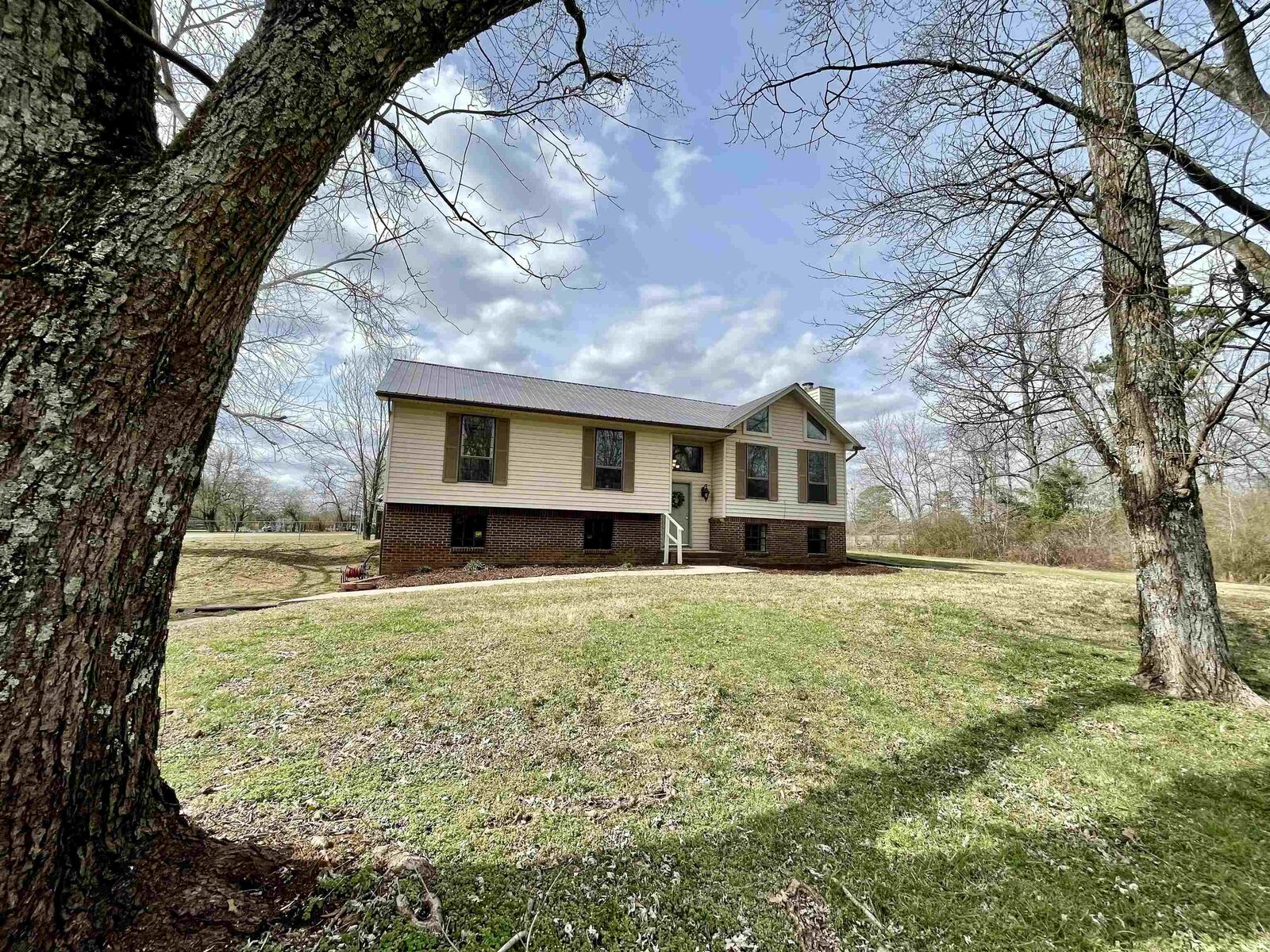 Property Photo:  1215 Co Rd 609  AL 35077 - HANCEVIL 