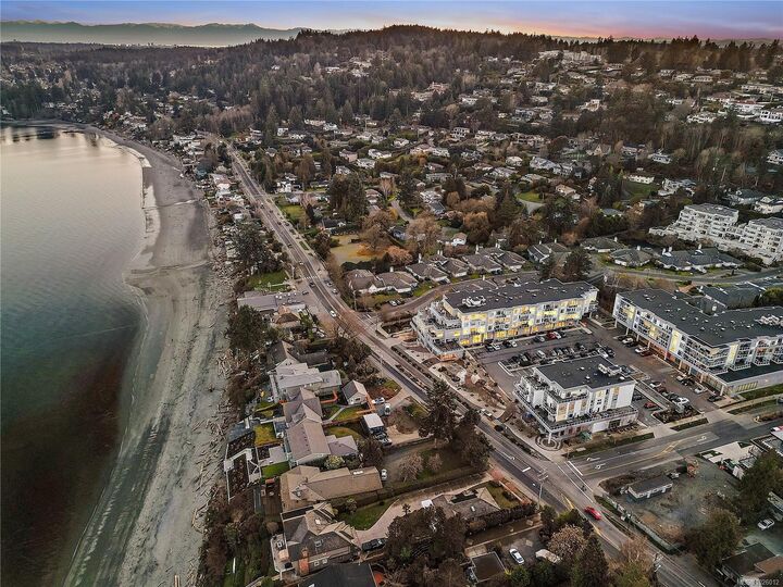 Photo de la propriété: 5118 Cordova Bay Rd 410 BC V8Y 2K5