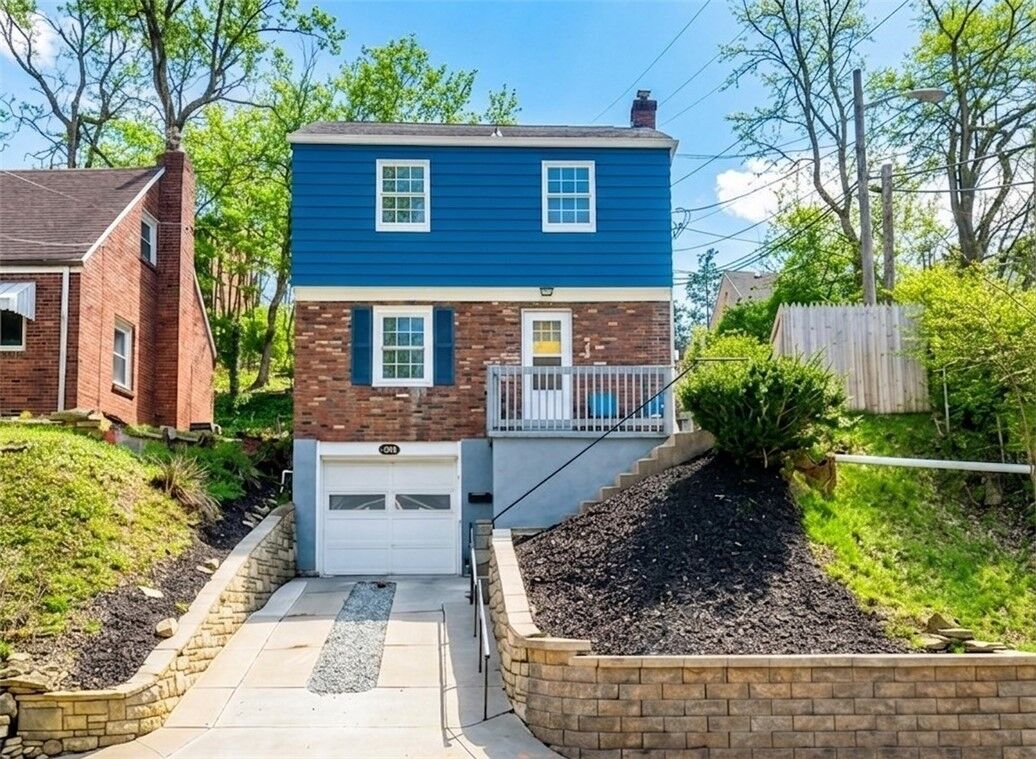 Property Photo:  369 Maytide St  PA 15227 