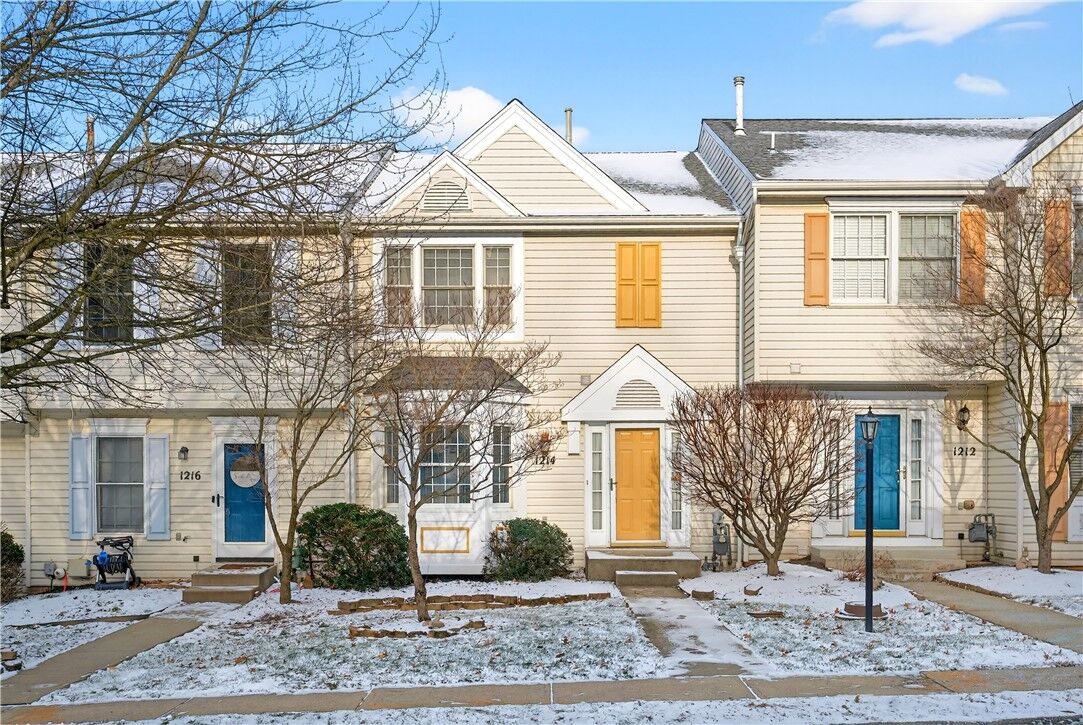 Property Photo:  1214 Meadowbrook  PA 15317 