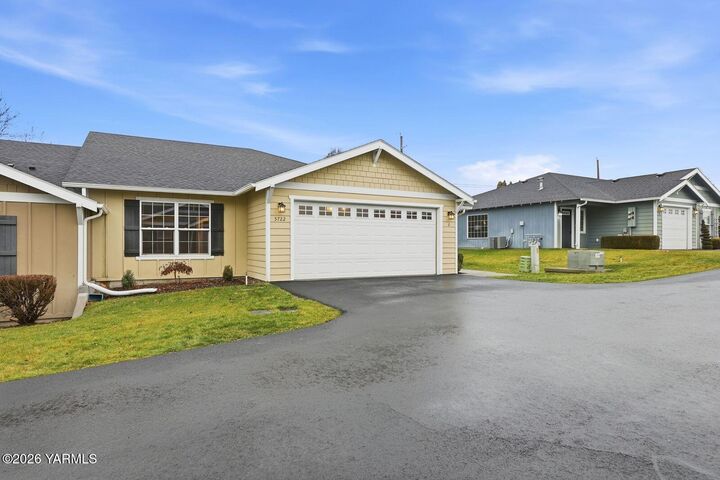 Property Photo:  5722 W Walnut St  WA 98908 