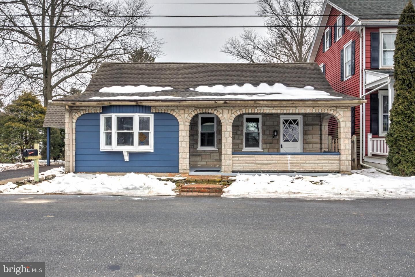 Property Photo:  2336 Wood Street  PA 17603 