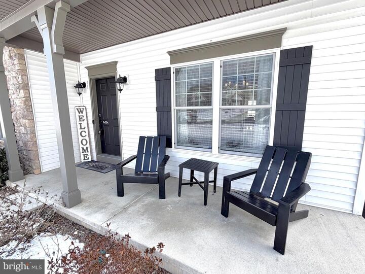 Property Photo:  2061 Mallard Ln  PA 17046 