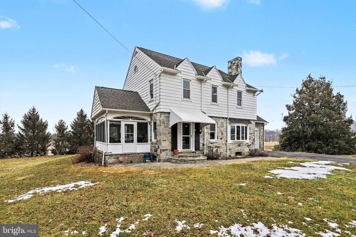 Property Photo:  1068 Grandview Road  PA 17331 