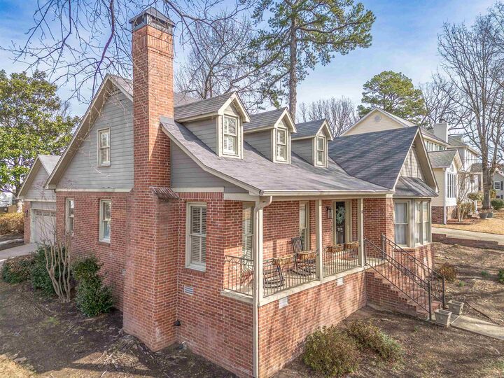 Property Photo:  10 St. Thomas Ct.  AR 72211 