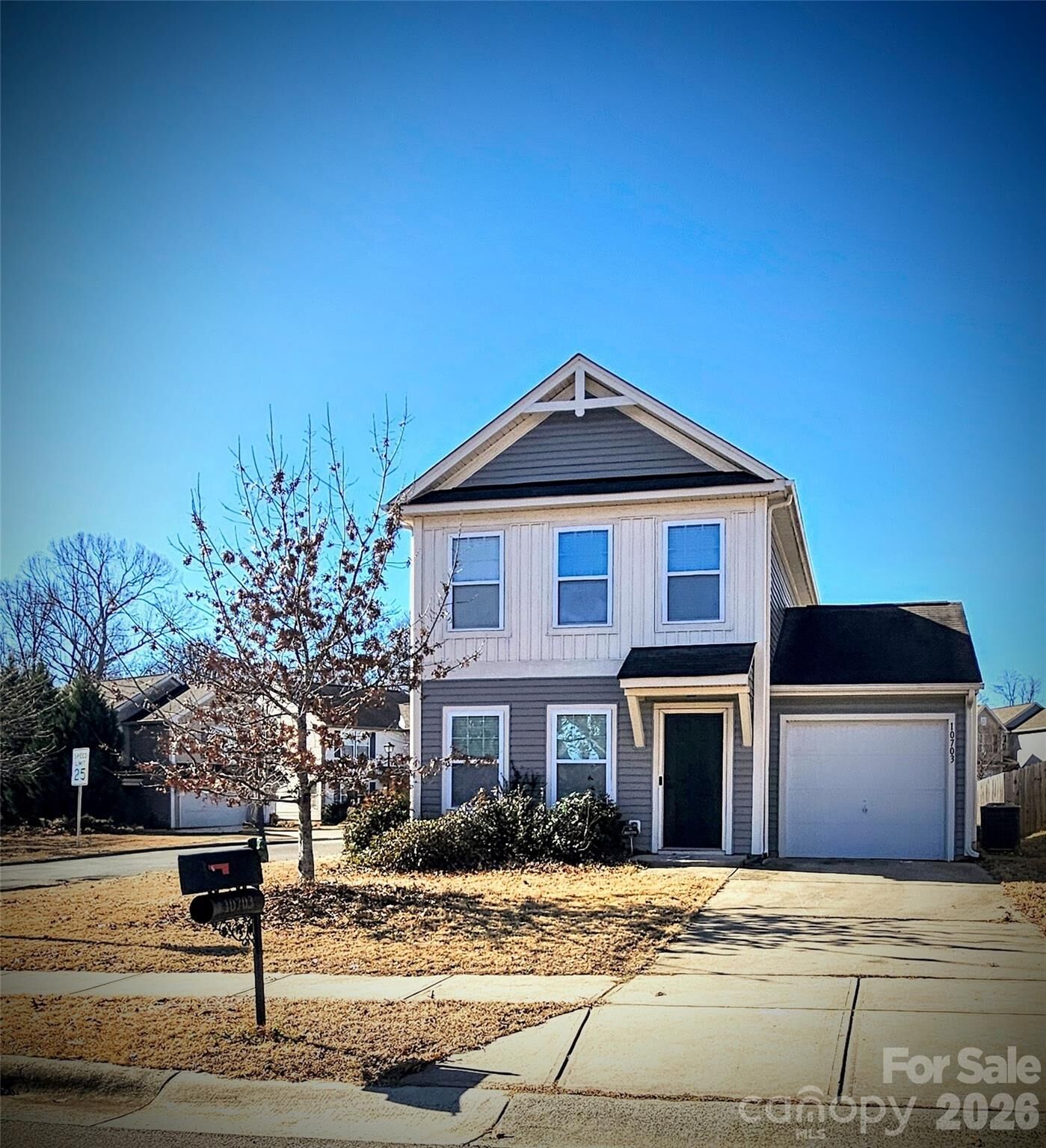 Property Photo: 10703 Derryrush Drive NC 28213