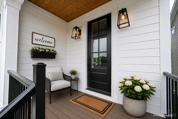 Property Photo: 7406 Orchard Street OH 45227