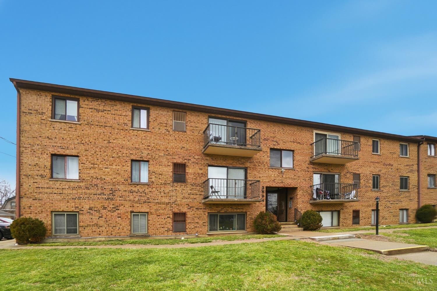 Property Photo:  3594 Homelawn Avenue  OH 45211 