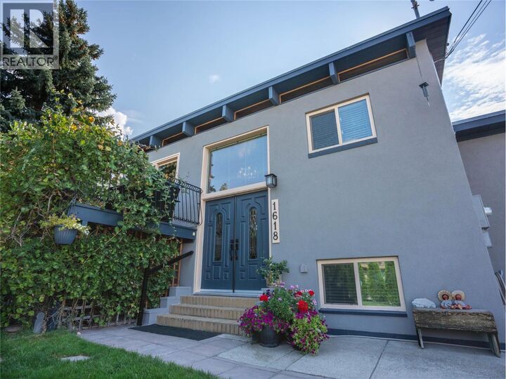 Property Photo:  1618 Duncan Ave E Avenue  BC V2A 2X9 